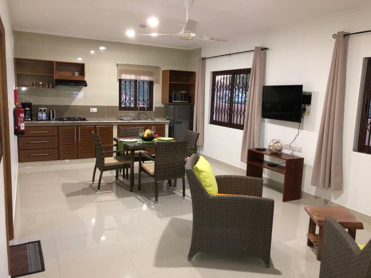 Whispering Palms Apartment Bel Ombre Luaran gambar