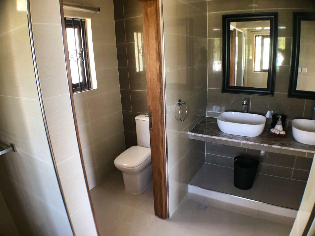 Whispering Palms Apartment Bel Ombre Luaran gambar